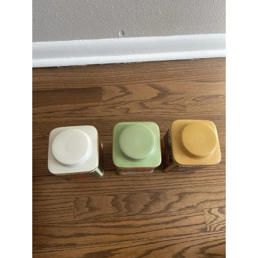 SET OF 3 ONEIDA VINTAGE LABEL COLLECTION CERAMIC CANISTERS Venice Cove Camellia
